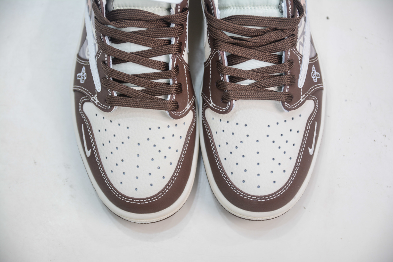 Air Jordan 1 Low X LABUBU Brown/White: Original Factory Cushion & Leather 10 cmp i1756500358468 8199 0 8