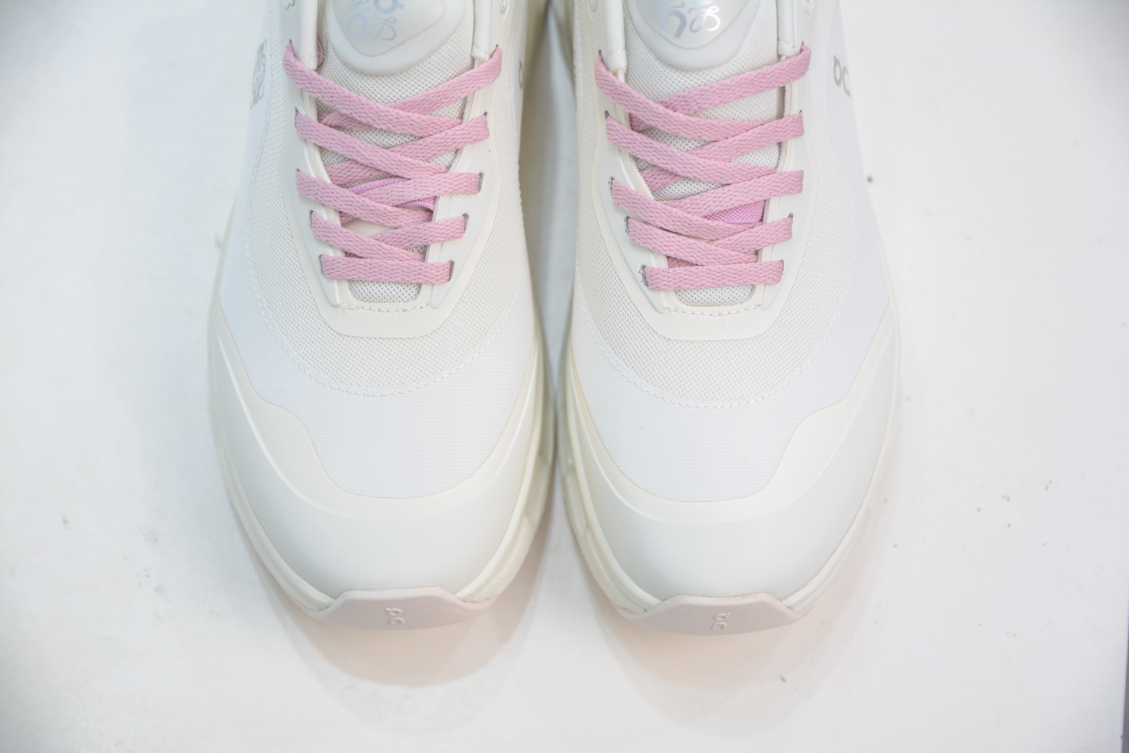 On Cloudtilt 2.0 Loewe Inspired Running Shoes - Lightweight & Comfortable 9 cmp i1756500413763 1539 0 8