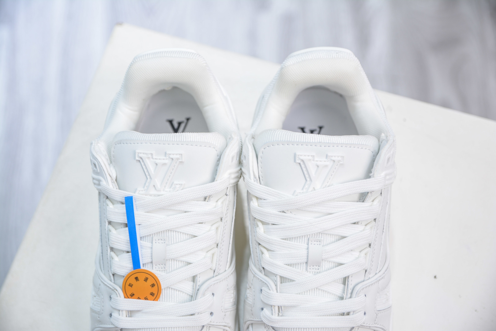 Louis Vuitton Trainer Sneaker White Leather Fashion Show - Sizes 36 to 45 9 cmp i1756500738220 9401 0 7