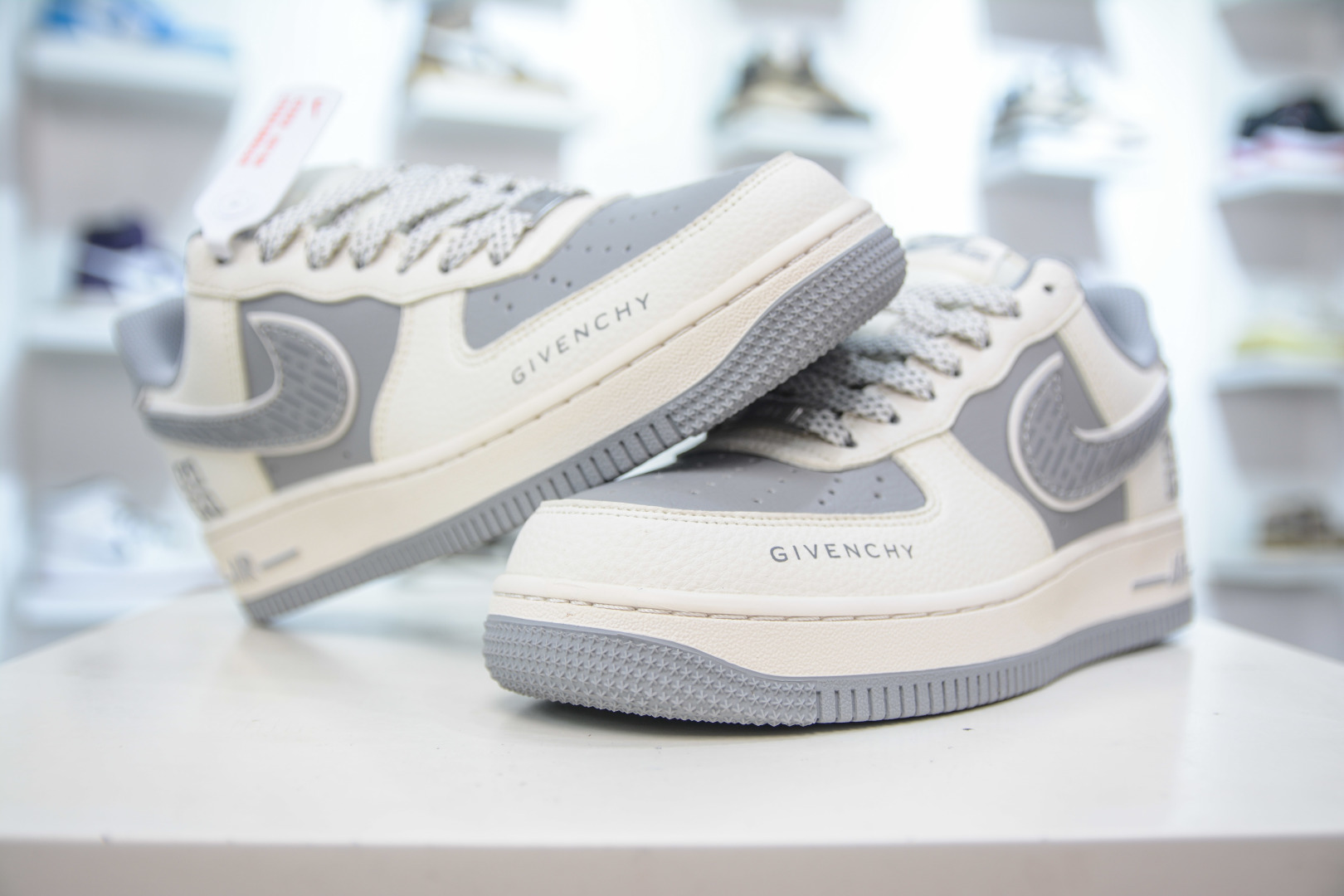 Nike Air Force 1 x Givenchy Collab White Gray Low-Top Sneaker 4 cmp i1756578234573 3432 0 3