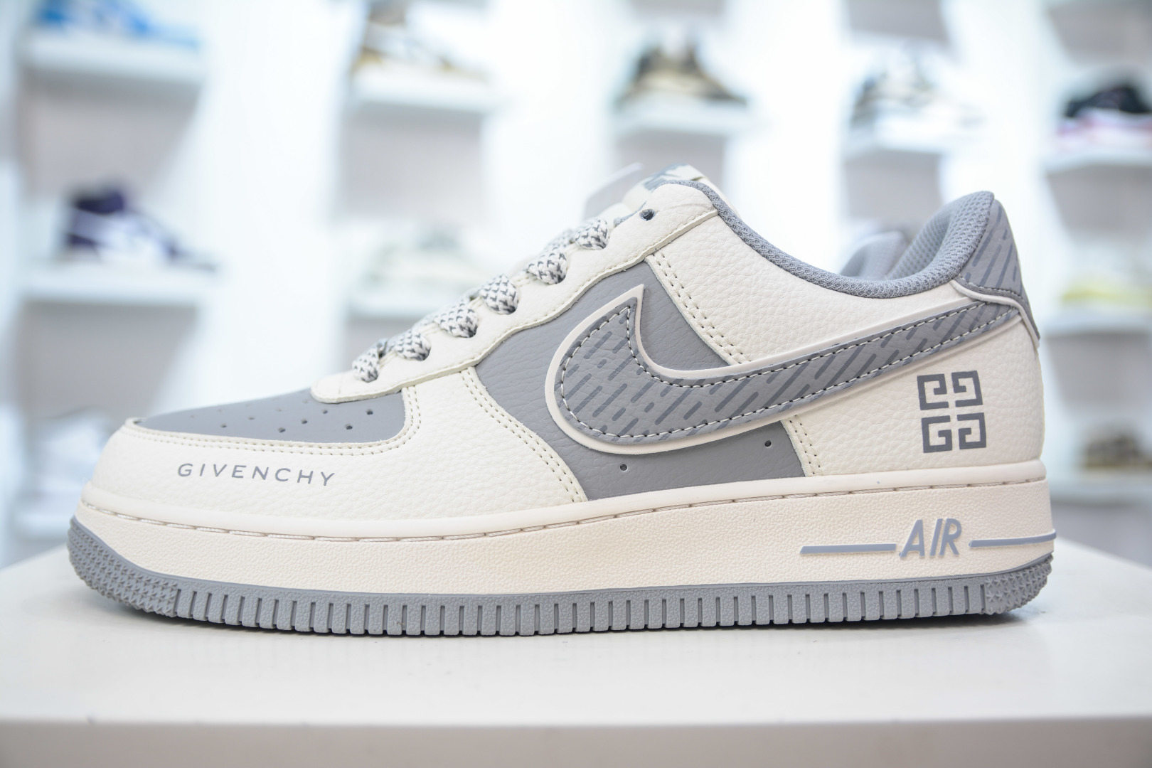 Nike Air Force 1 x Givenchy Collab White Gray Low-Top Sneaker 1 cmp i1756578235864 4186 0 0