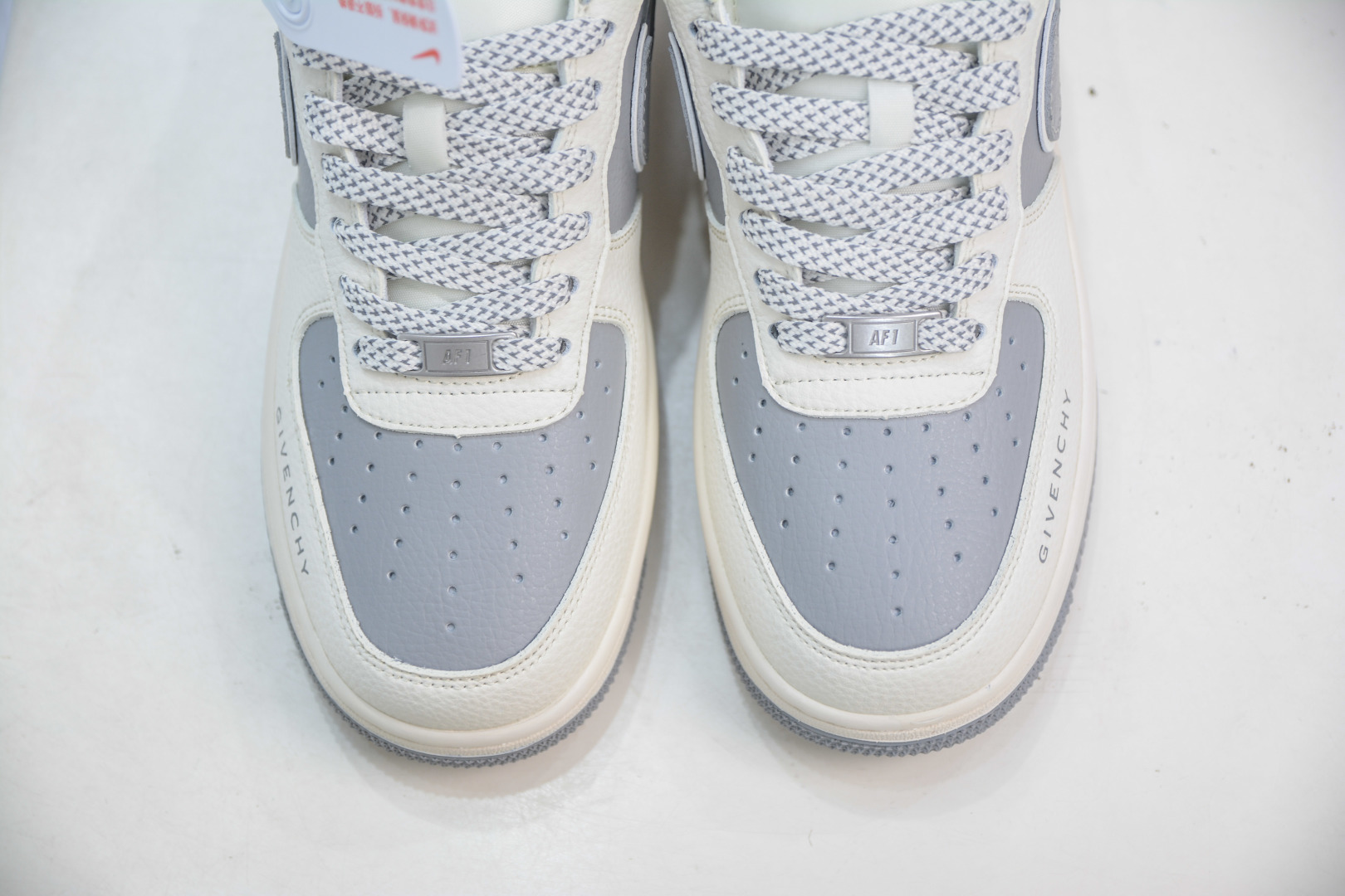 Nike Air Force 1 x Givenchy Collab White Gray Low-Top Sneaker 9 cmp i1756578235866 4133 0 8
