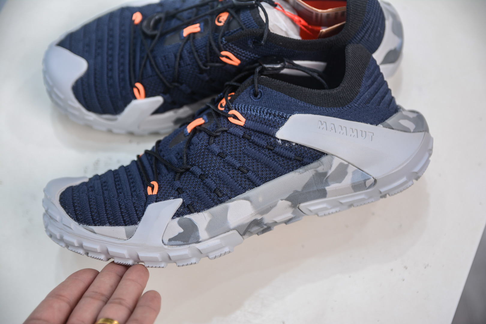 Mammut Hueco Knit II: Versatile Hiking Shoes for Spring and Early Autumn 8 cmp i1756578368941 4951 0 6
