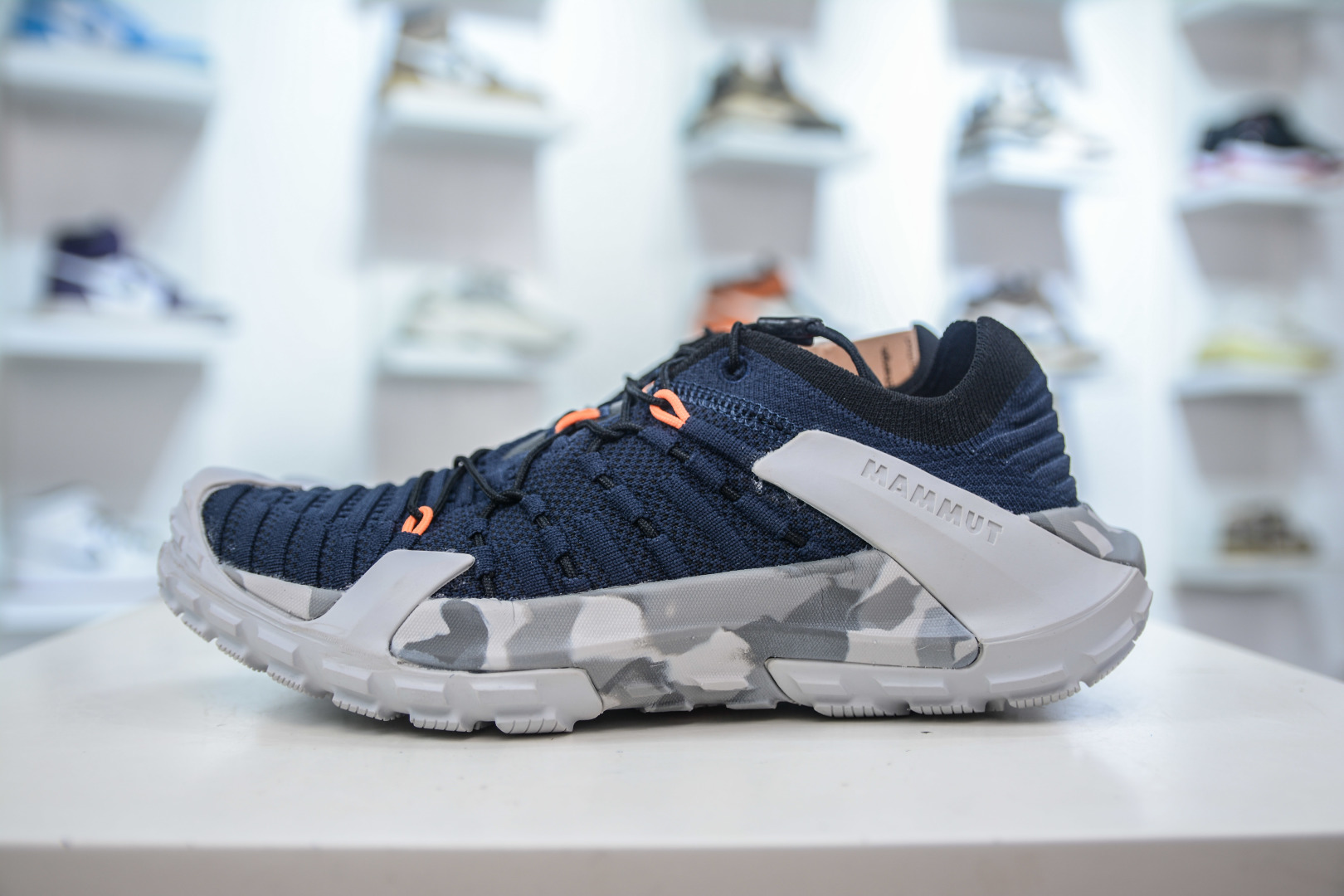 Mammut Hueco Knit II: Versatile Hiking Shoes for Spring and Early Autumn 2 cmp i1756578370769 5539 0 0