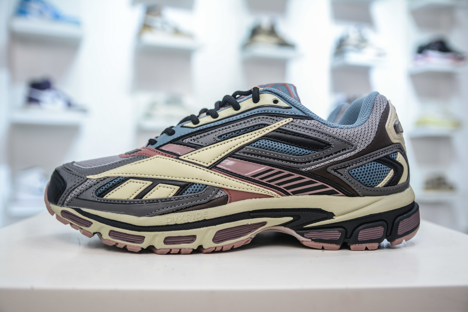 Reebok Premier Road Ultra Sneakers: Futuristic Design & Ultimate Comfort 2 cmp i1756578460524 1006 0 0