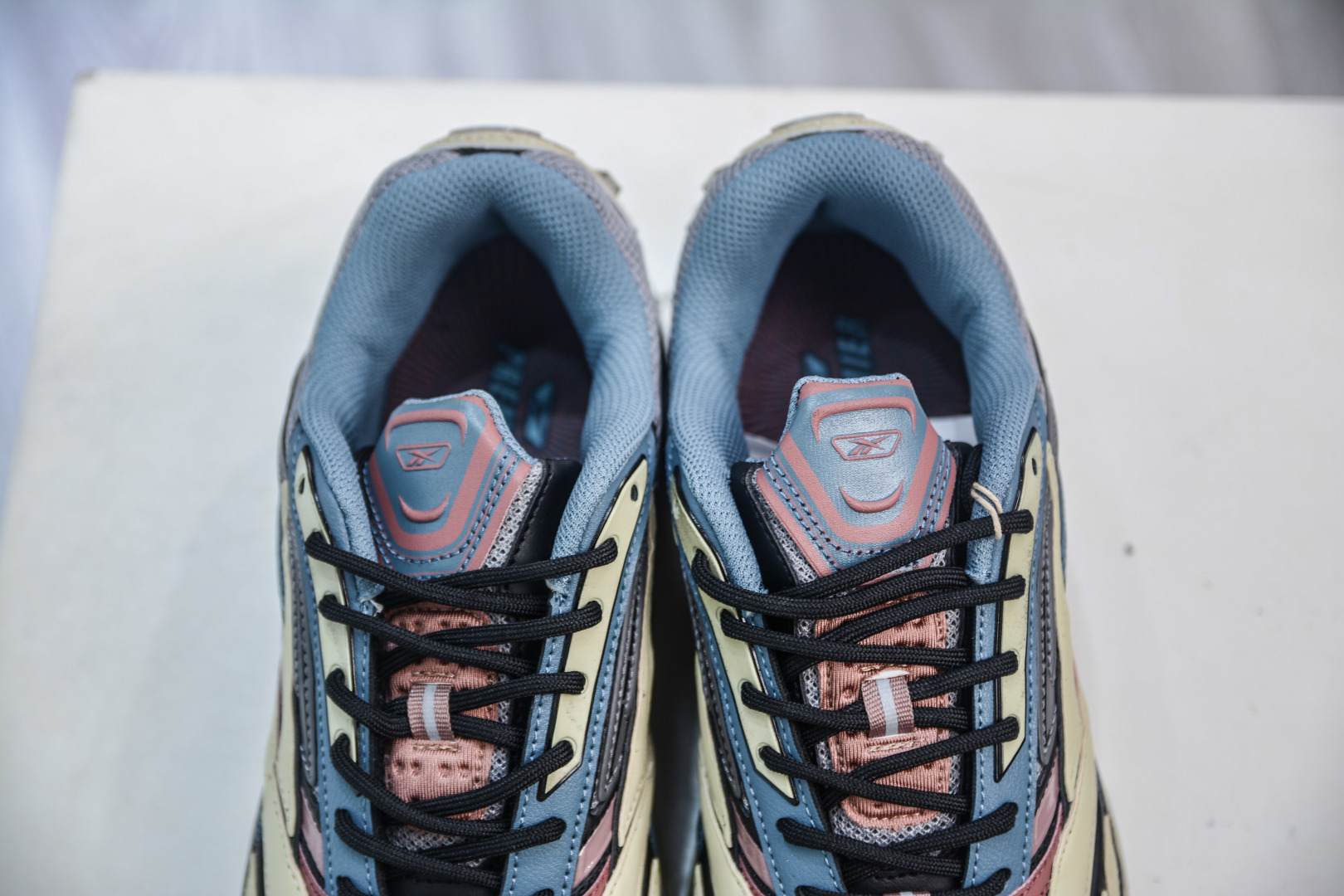 Reebok Premier Road Ultra Sneakers: Futuristic Design & Ultimate Comfort 9 cmp i1756578461612 4022 0 7