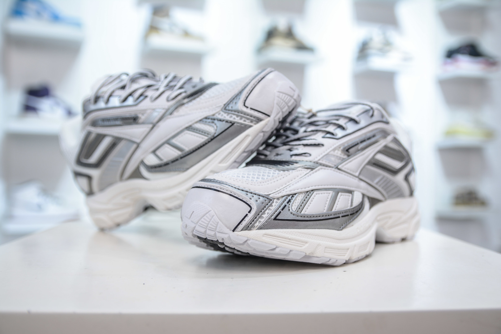 Reebok Premier Road Ultra Sneakers - Futuristic Design & Ultimate Comfort 5 cmp i1756578511010 3773 0 3