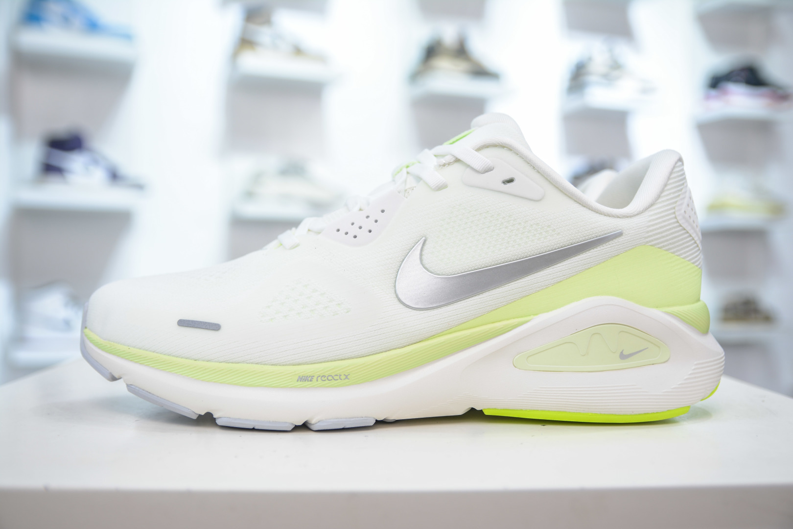 Nike Air Zoom Structure 26 Lightweight Running Shoes - Breathable & Comfortable 2 cmp i1756578659113 5426 0 0