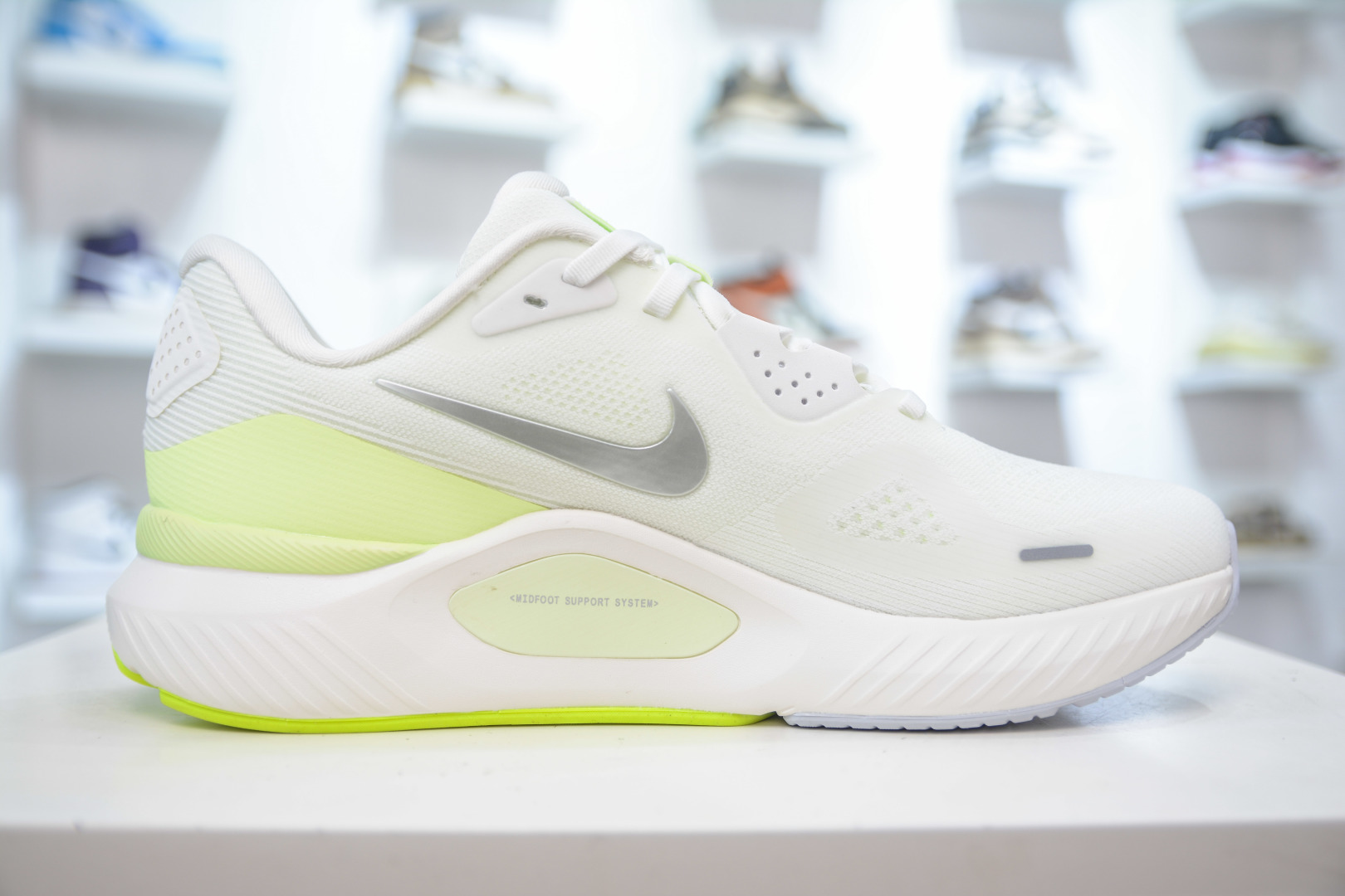 Nike Air Zoom Structure 26 Lightweight Running Shoes - Breathable & Comfortable 4 cmp i1756578661093 8439 0 2