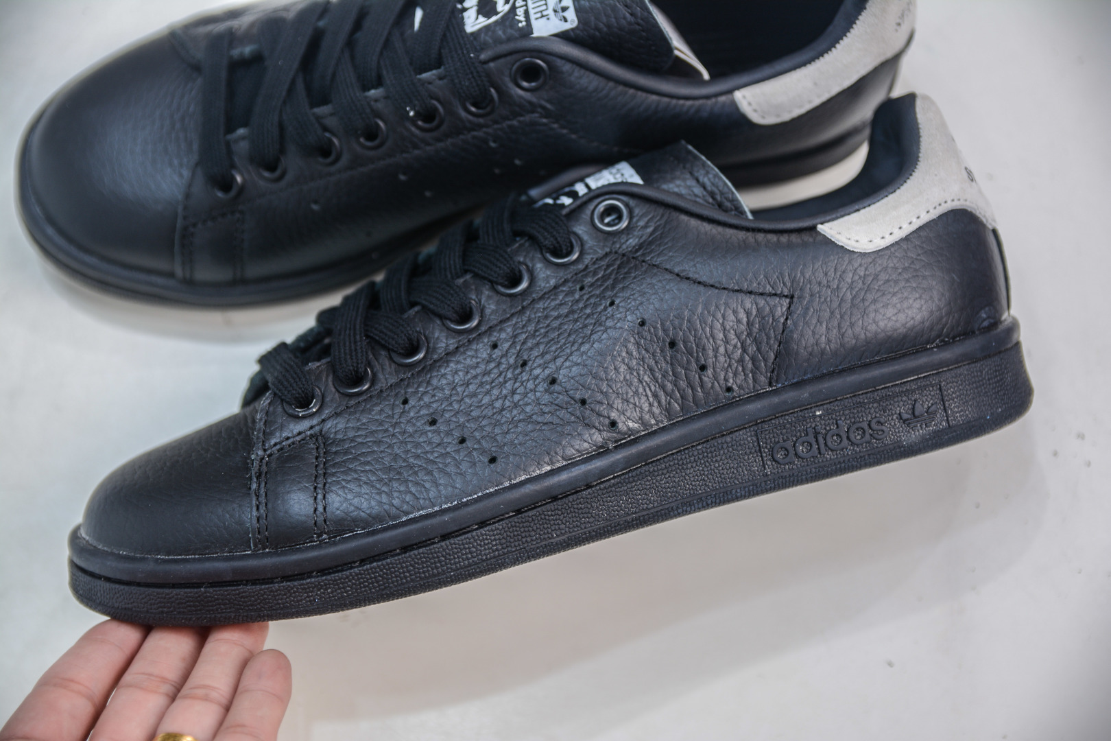Adidas Originals Stan Smith Black Leather Retro Fashion Sneakers - Classic Style 7 cmp i1756578744547 1501 0 6