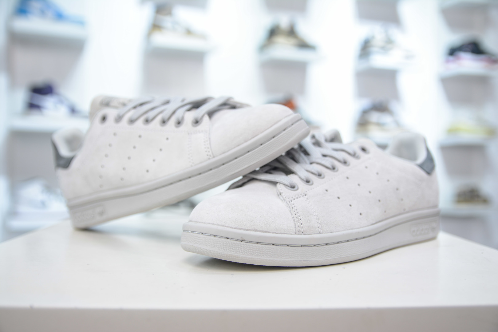 Adidas Originals Stan Smith Reigning Champ Collaboration - Retro Style 4 cmp i1756578805887 5313 0 3