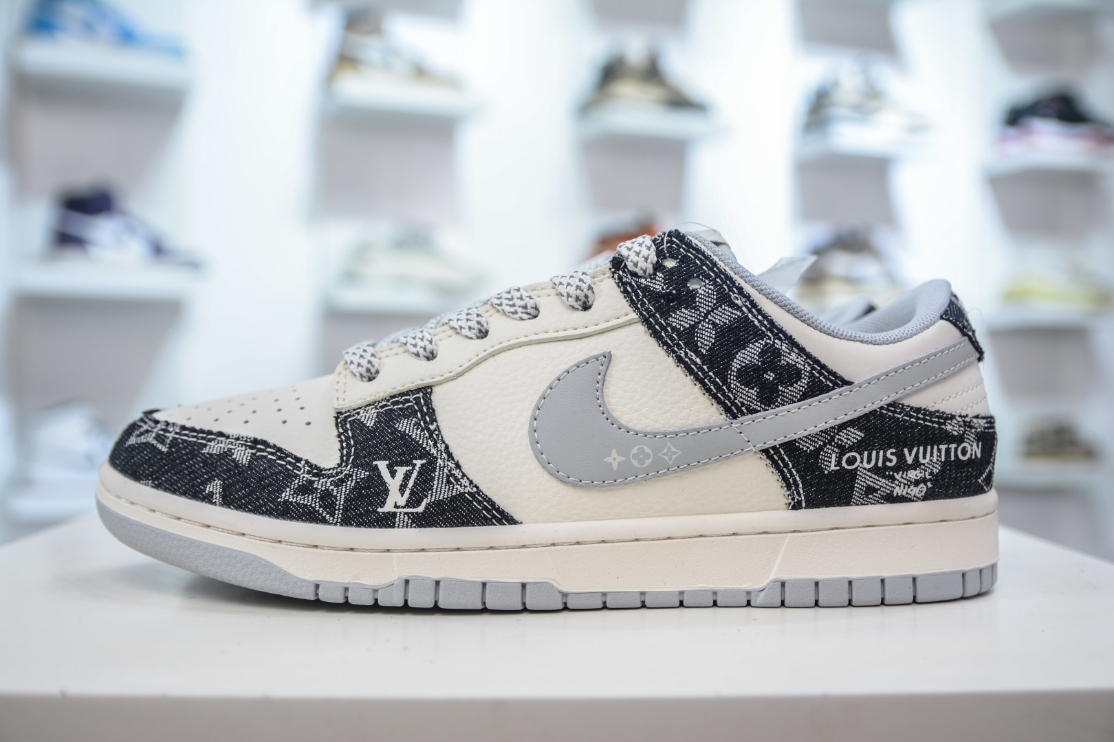 Nike SB Dunk Low x Louis Vuitton White Black Denim Sneakers 2 cmp i1756578947121 3211 0 0