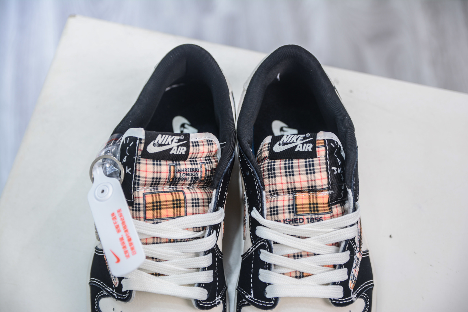 TS x Air Jordan 1 Retro Low x Burberry White Black Brown Plaid Sneakers 8 cmp i1756579295436 6290 0 7
