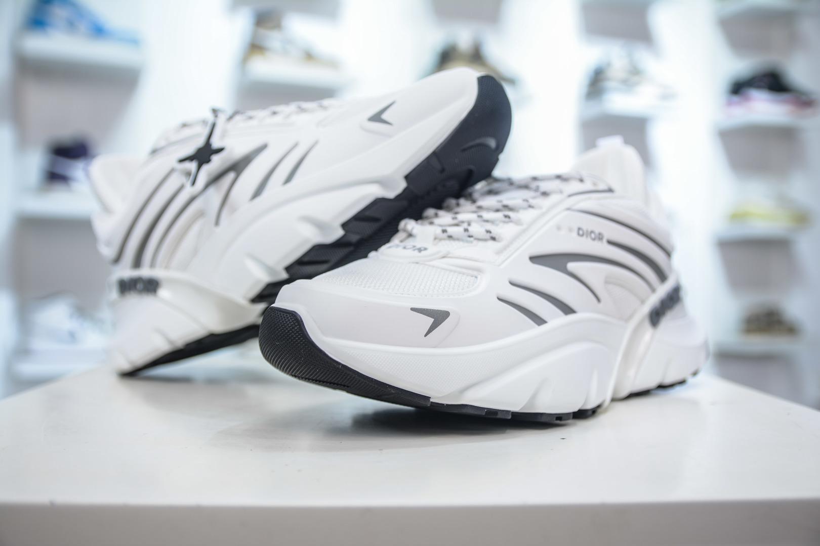 Dior B44 White & Grey Casual Fashion Sneakers - Comfortable & Stylish 4 cmp i1756657900733 5127 0 3
