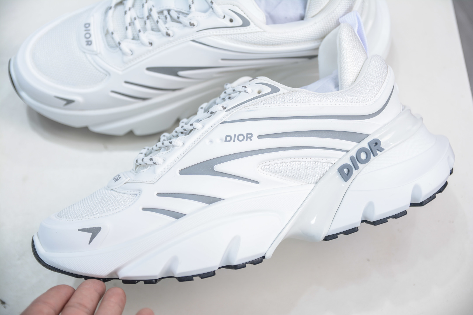 Dior B44 White & Grey Casual Fashion Sneakers - Comfortable & Stylish 7 cmp i1756657901644 3791 0 6