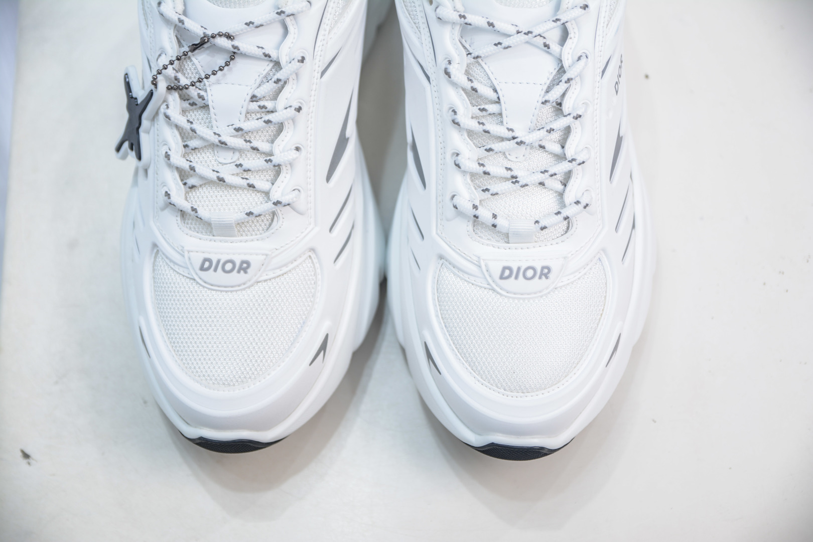 Dior B44 White & Grey Casual Fashion Sneakers - Comfortable & Stylish 9 cmp i1756657901644 5359 0 8