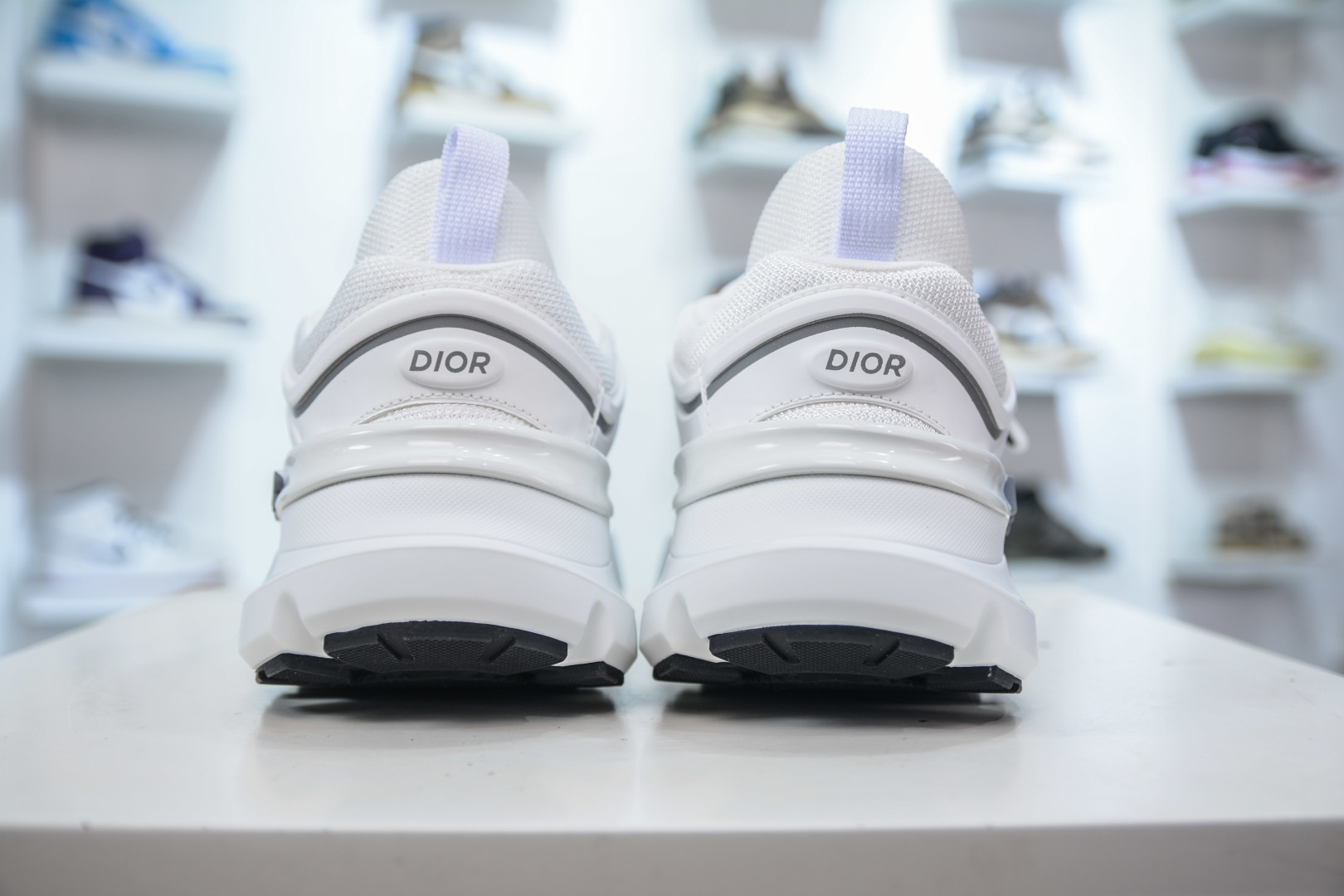 Dior B44 White & Grey Casual Fashion Sneakers - Comfortable & Stylish 2 cmp i1756657901644 9261 0 1