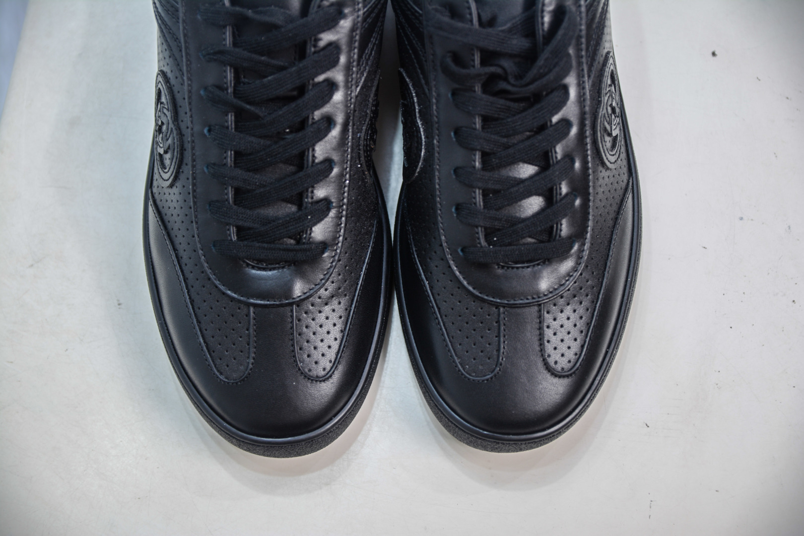 Gucci G75 Round Toe Lace-Up Sneakers in Black Leather with GG Logo 10 cmp i1756658037086 2347 0 8