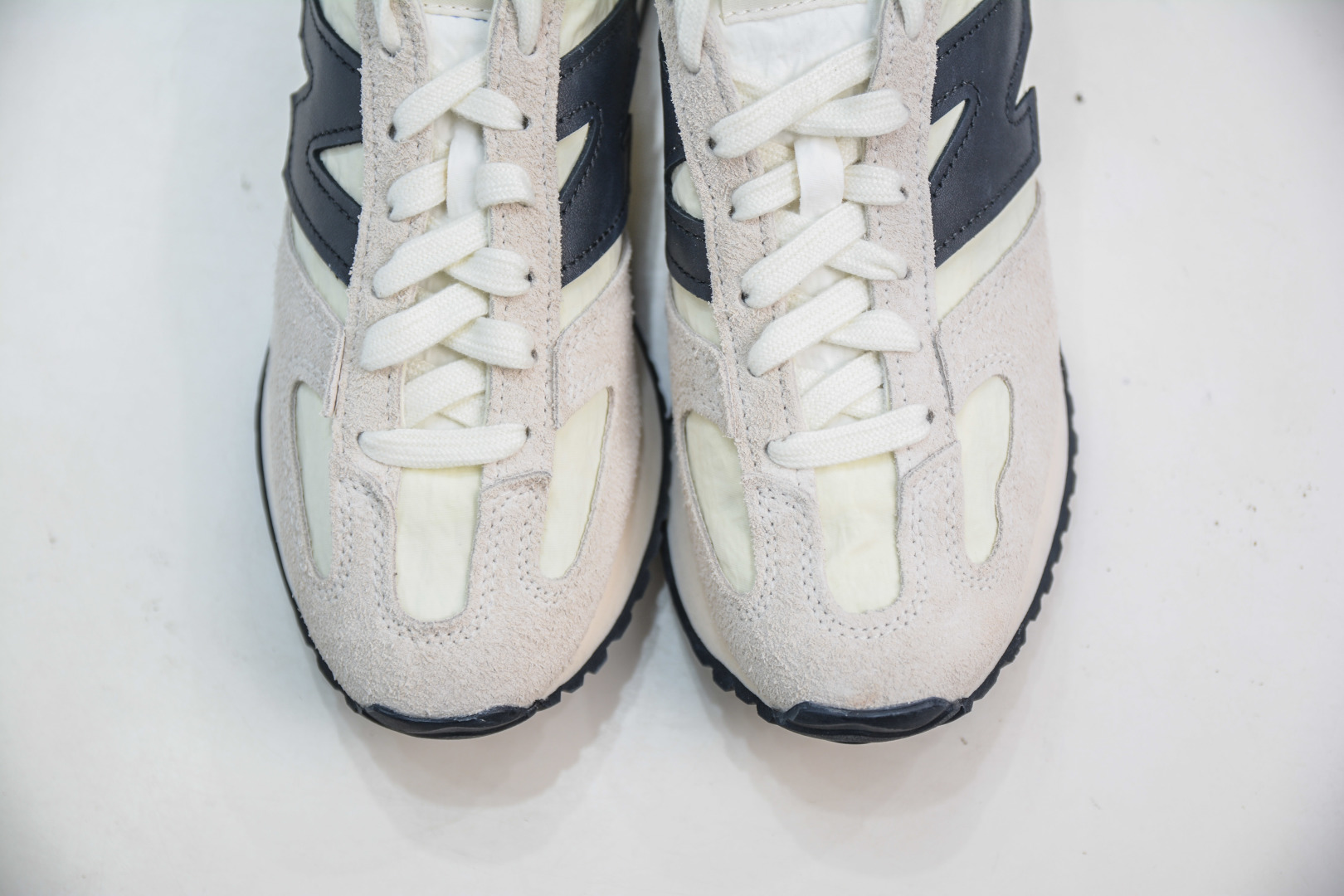 New Balance U471AM Low-Top Sneakers: Lightweight, Breathable, and Comfortable 9 cmp i1756659894450 5823 0 8