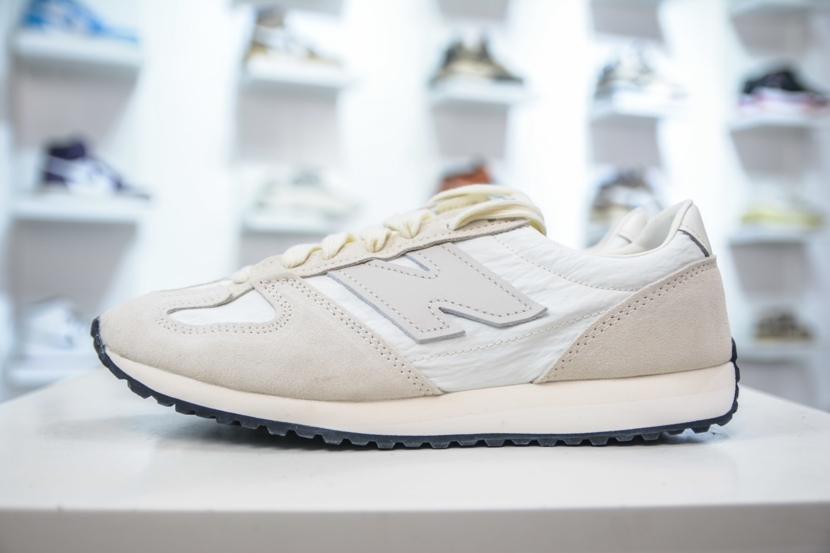 New Balance U471 Lifestyle Sneakers - Breathable, Lightweight, and Durable 1 cmp i1756659959579 5430 0 0