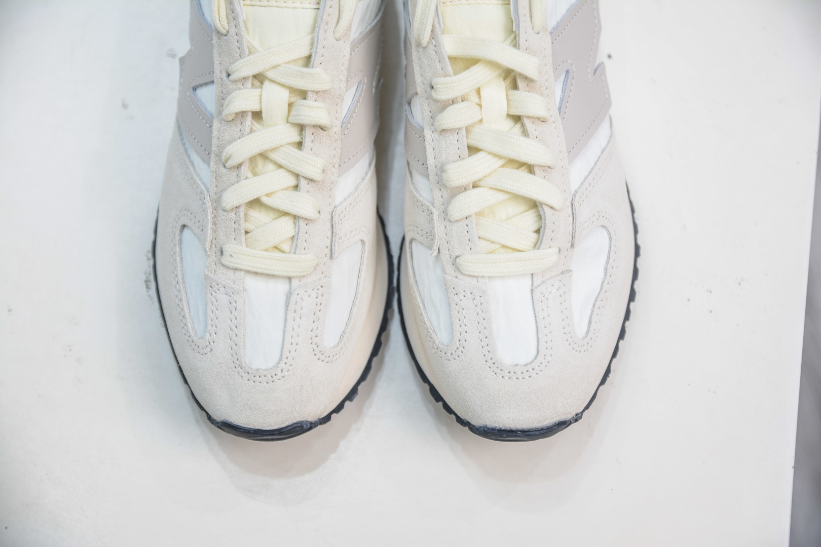 New Balance U471 Lifestyle Sneakers - Breathable, Lightweight, and Durable 9 cmp i1756659959584 1780 0 8