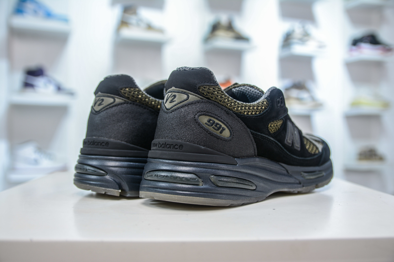 Stone Island x New Balance NB991V2 Retro Running Shoes - Black Olive Green 7 cmp i1756660027336 9841 0 5