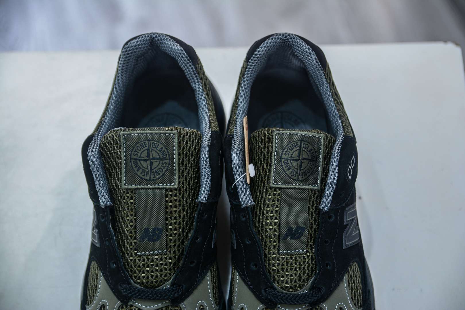 Stone Island x New Balance NB991V2 Retro Running Shoes - Black Olive Green 9 cmp i1756660028396 3282 0 7