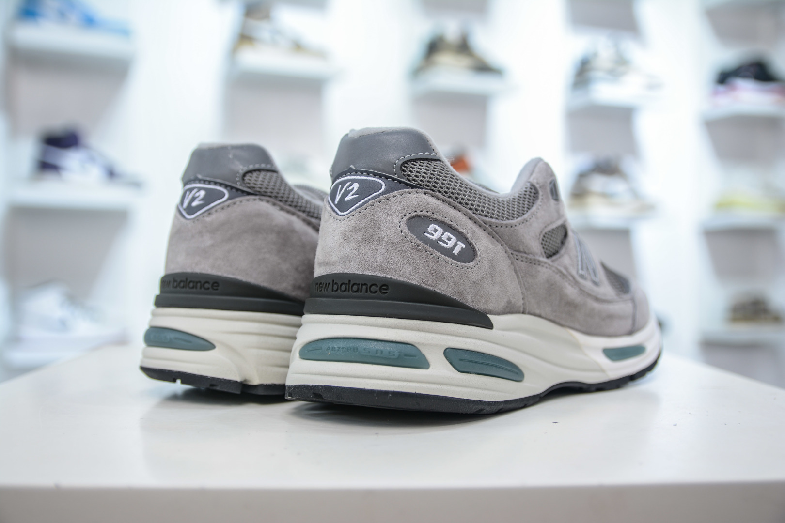 New Balance 991v2 'Grey' Retro Running Shoes - Premium Comfort and Style 6 cmp i1756660087160 4339 0 5