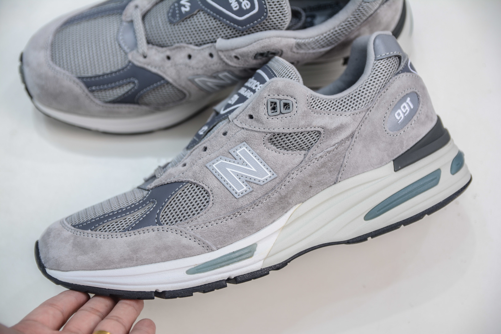 New Balance 991v2 'Grey' Retro Running Shoes - Premium Comfort and Style 7 cmp i1756660087160 6697 0 6