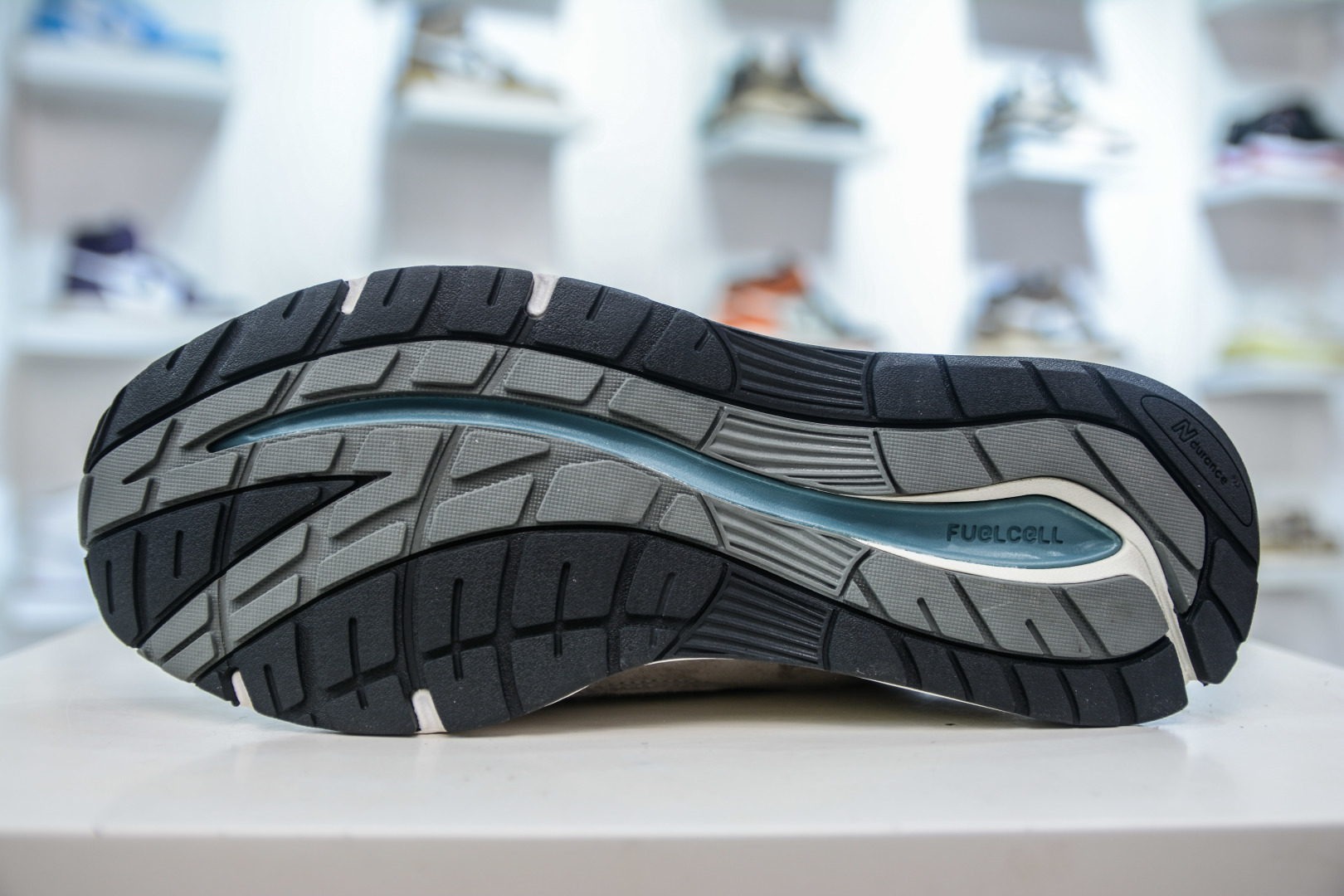 New Balance 991v2 'Grey' Retro Running Shoes - Premium Comfort and Style 5 cmp i1756660088087 9426 0 4