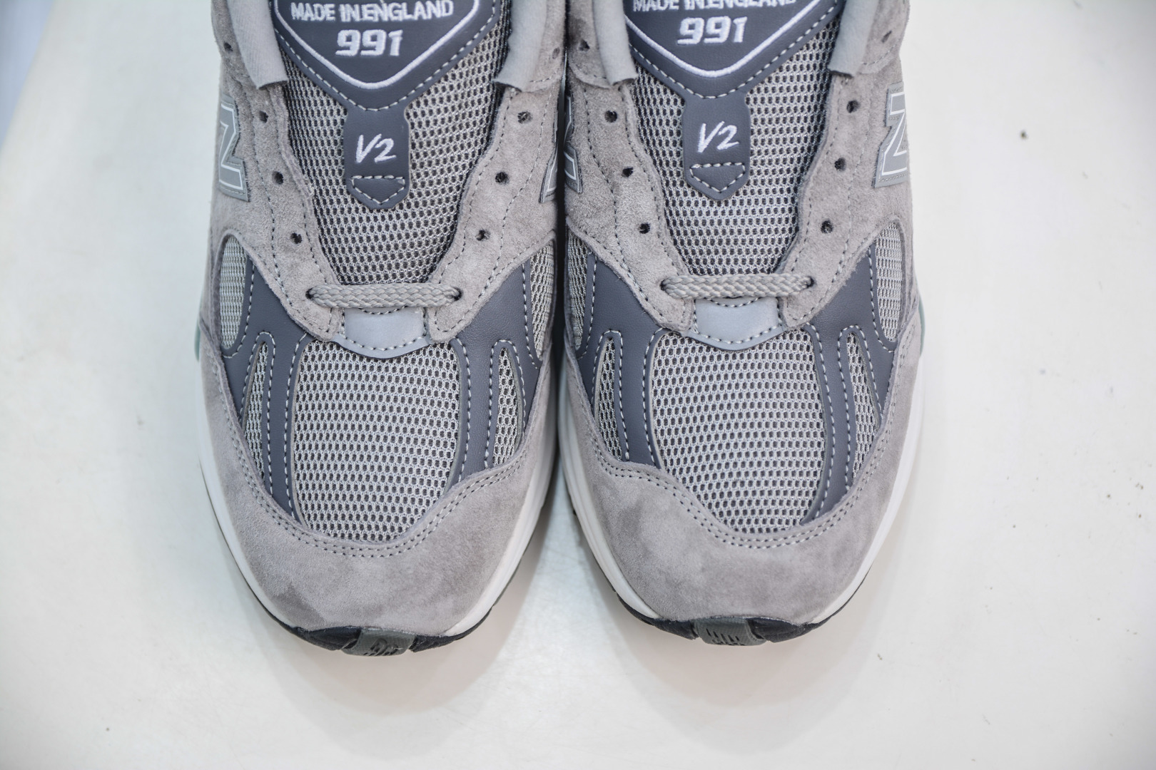 New Balance 991v2 'Grey' Retro Running Shoes - Premium Comfort and Style 9 cmp i1756660088092 3422 0 8