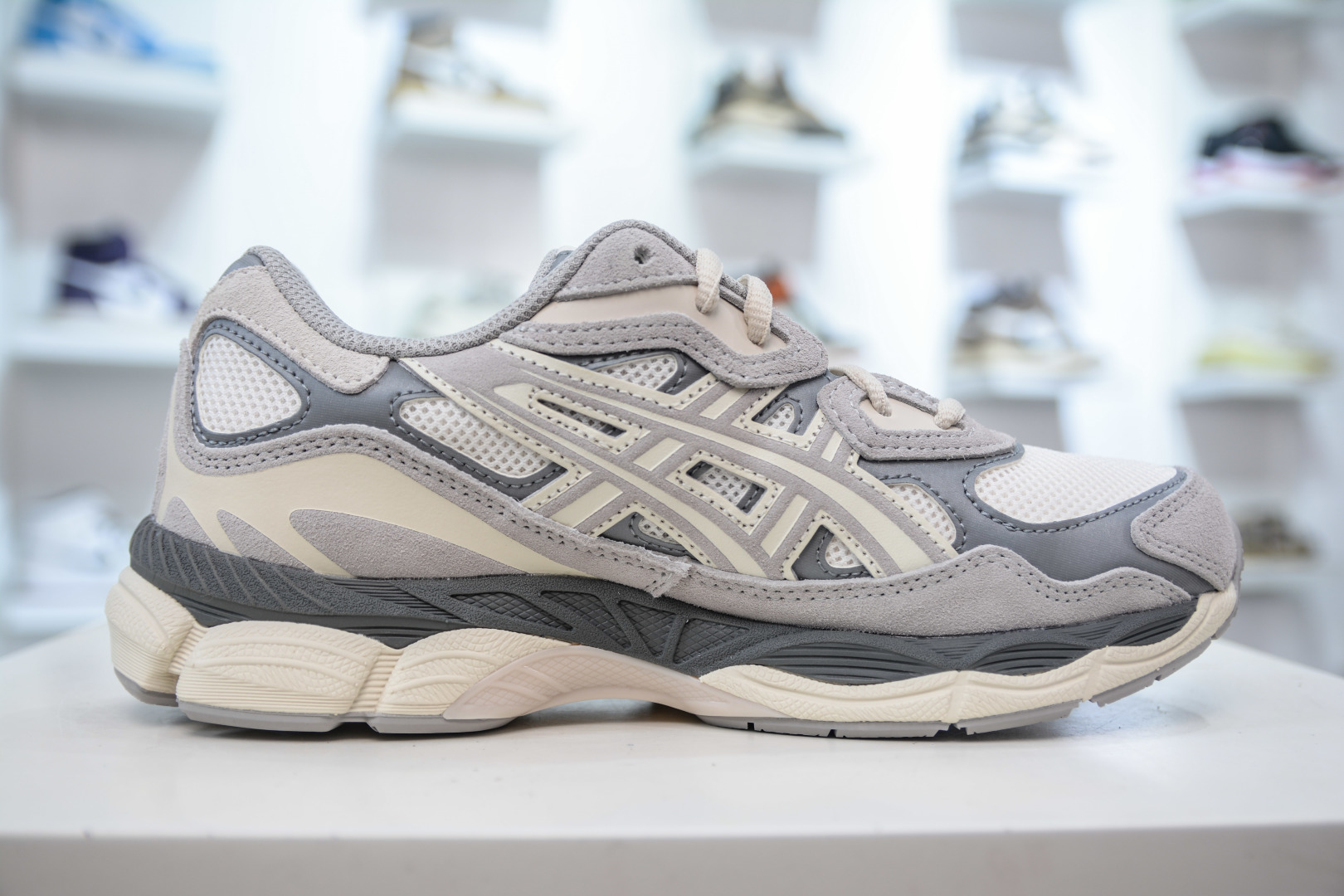 Asics GEL-NYC Men's Low-Top Running Shoes - Comfortable, Durable, Breathable 3 cmp i1756660204726 2316 0 2