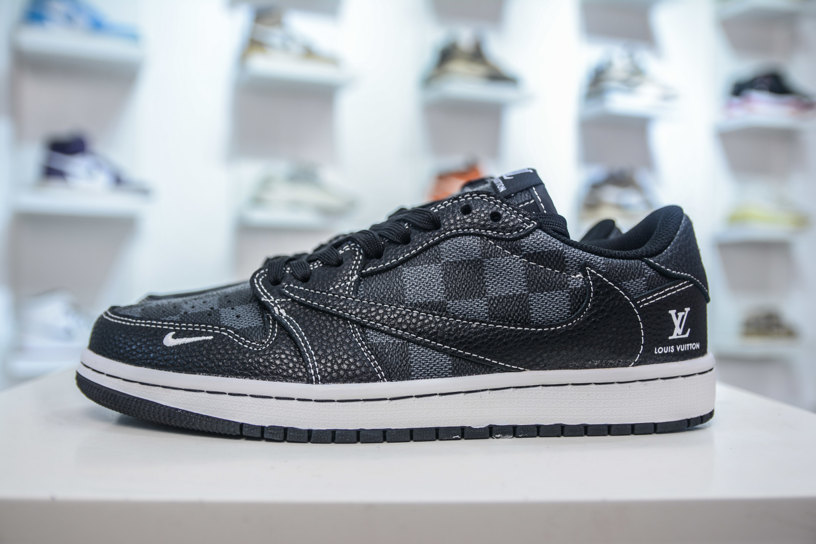TS x Air Jordan x Louis Vuitton Air Jordan 1 Low Black Custom Sneakers 2 cmp i1756834701383 3512 0 0