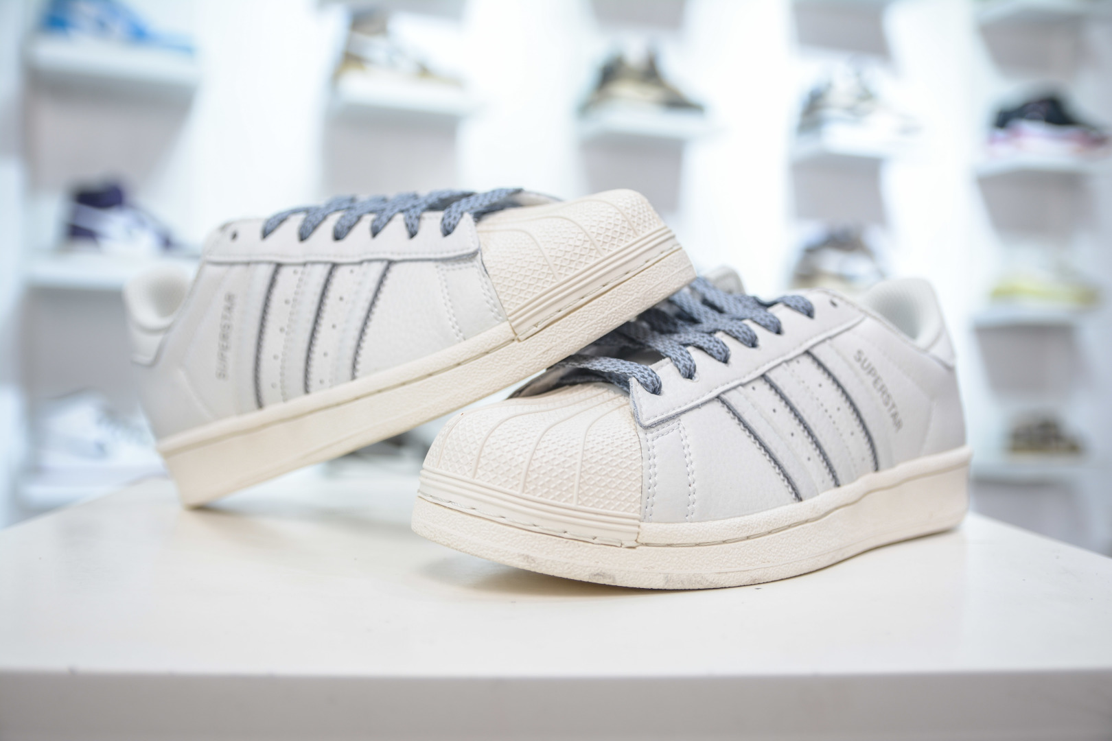 Adidas Originals Superstar Cream White/Grey Leather Sneakers HQ0458 5 cmp i1756834960497 5152 0 3