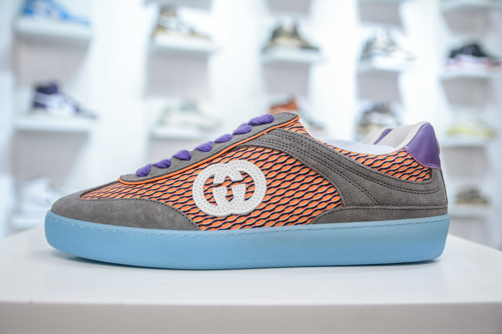 Gucci G75 Round Toe Lace-Up Sneakers with Interlocking GG Detail 2 cmp i1756835181722 9428 0 0