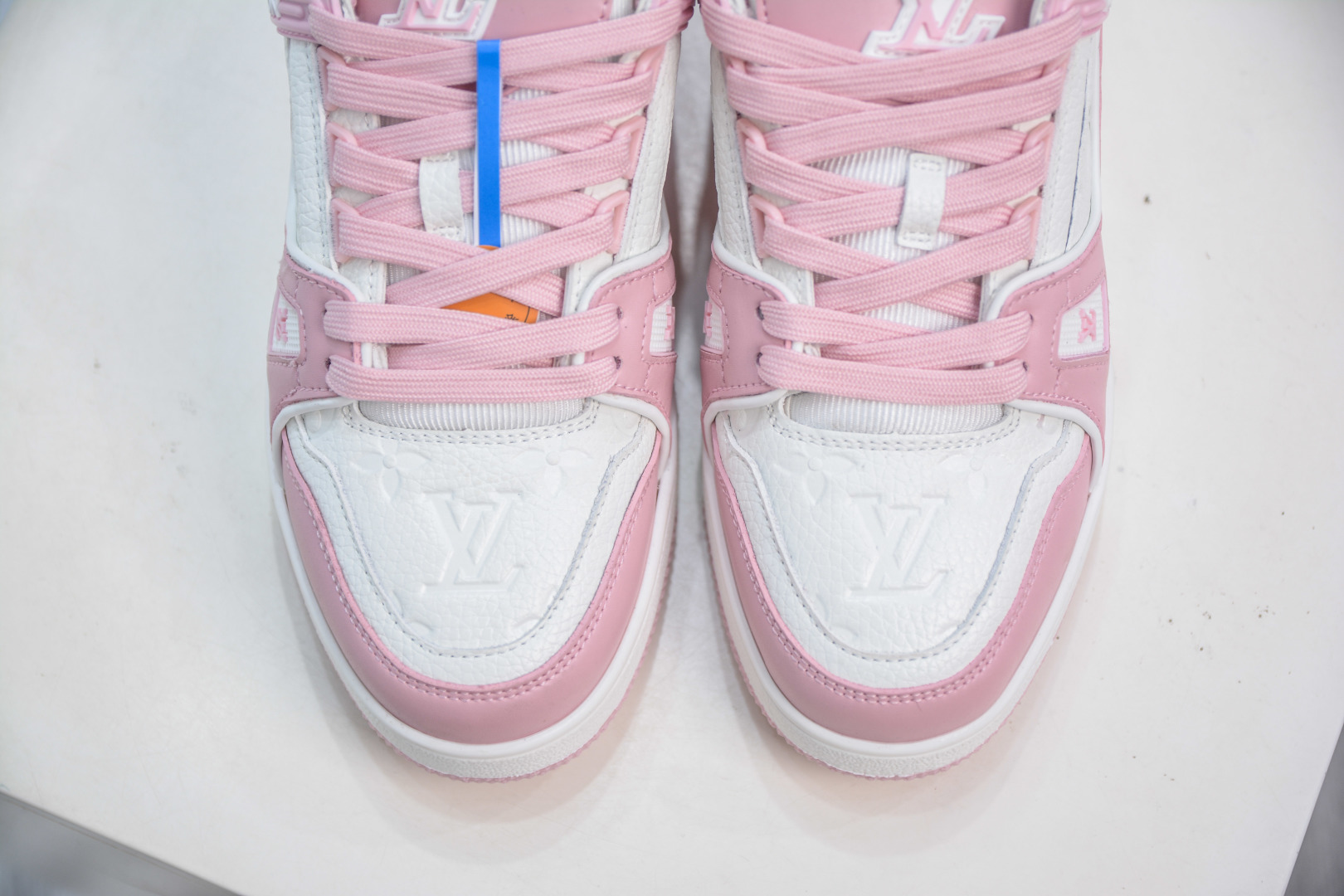 Louis Vuitton Trainer Sneaker White/Pink,Fashion Show Sneaker, Size 36-40 9 cmp i1756835492484 1461 0 8