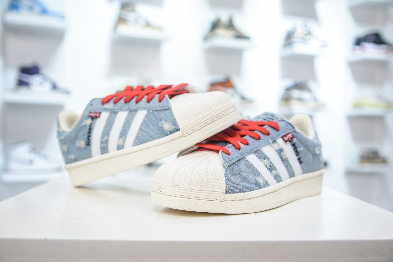 Levi's x Adidas Originals Superstar Denim Casual Sneakers - Limited Edition 5 cmp i1756912447459 1068 0 3