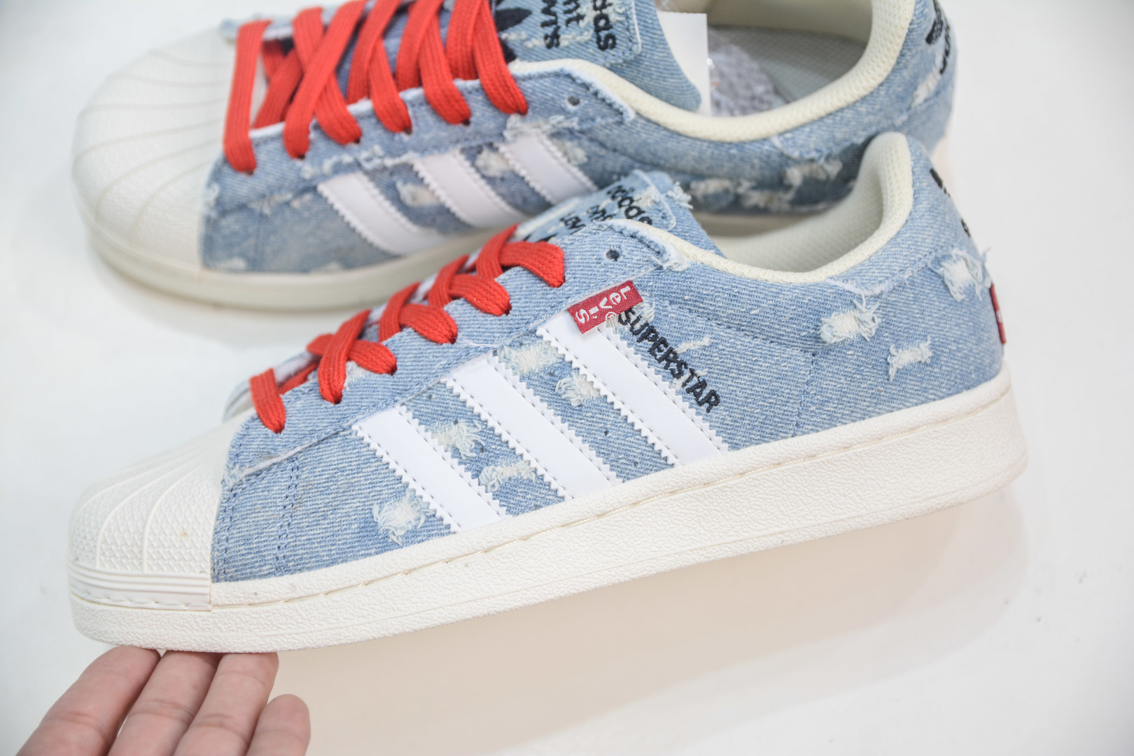Levi's x Adidas Originals Superstar Denim Casual Sneakers - Limited Edition 8 cmp i1756912447461 1473 0 6