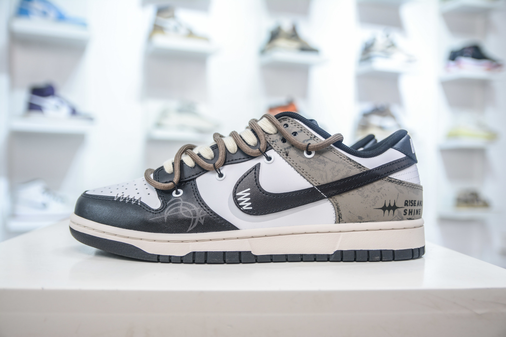 Nike Dunk Low 'Moonlight Letter' Black Brown - Classic Style with Unique Details 2 cmp i1756912720712 1372 0 0