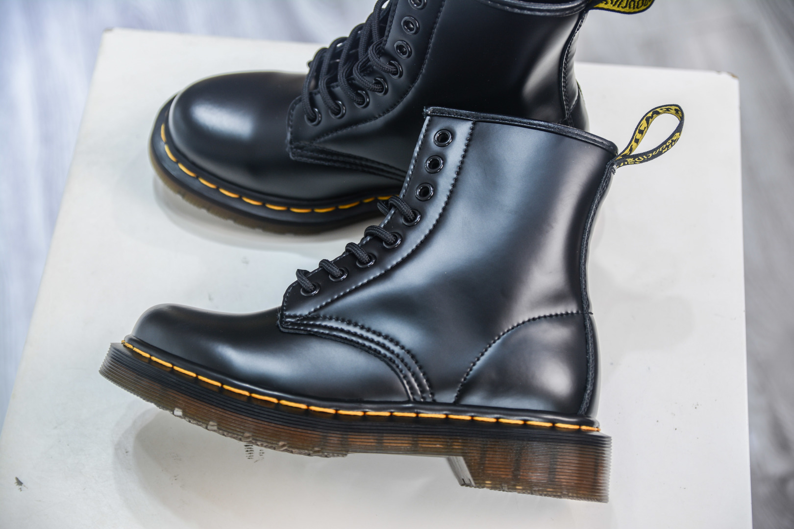 Dr. Martens 1460 Classic 8-Eye Leather Boot - Iconic Style & Durability 7 cmp i1756912943648 6655 0 6