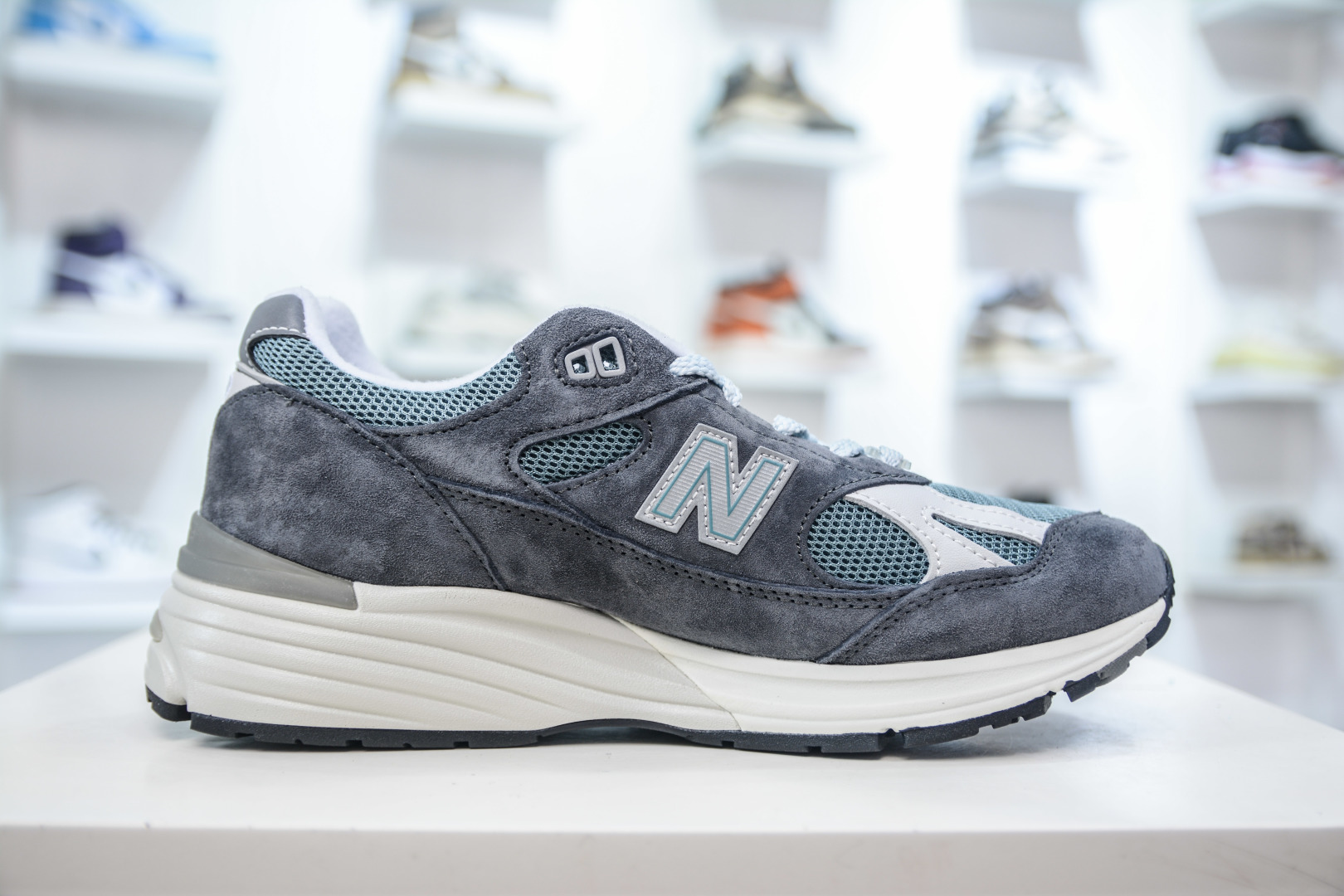 Kith x New Balance 991V2 'Grey Blue' Retro Running Shoes - Premium Comfort 4 cmp i1756913362374 9112 0 2