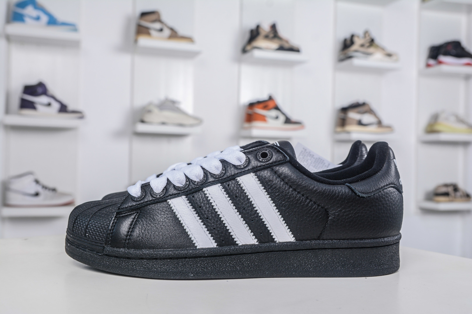 Adidas Originals Superstar Black White Leather Sneakers JI3538 1 cmp i1757099346928 5446 0 0