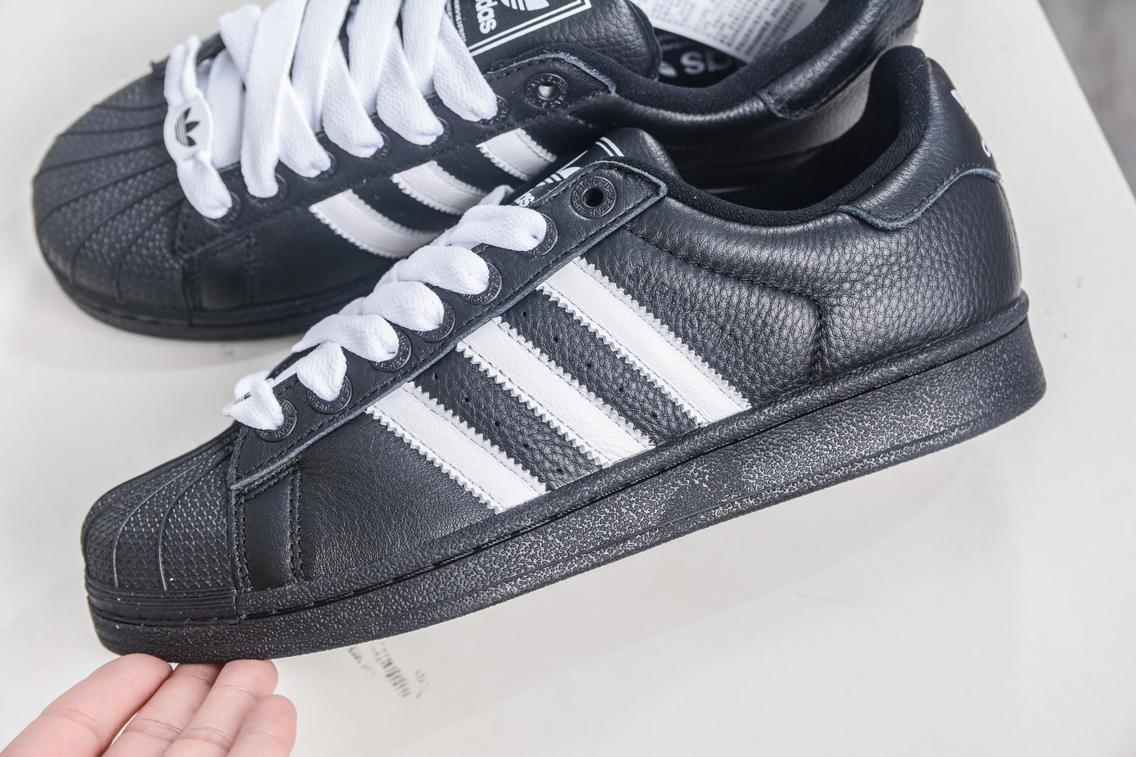 Adidas Originals Superstar Black White Leather Sneakers JI3538 7 cmp i1757099346931 7588 0 6