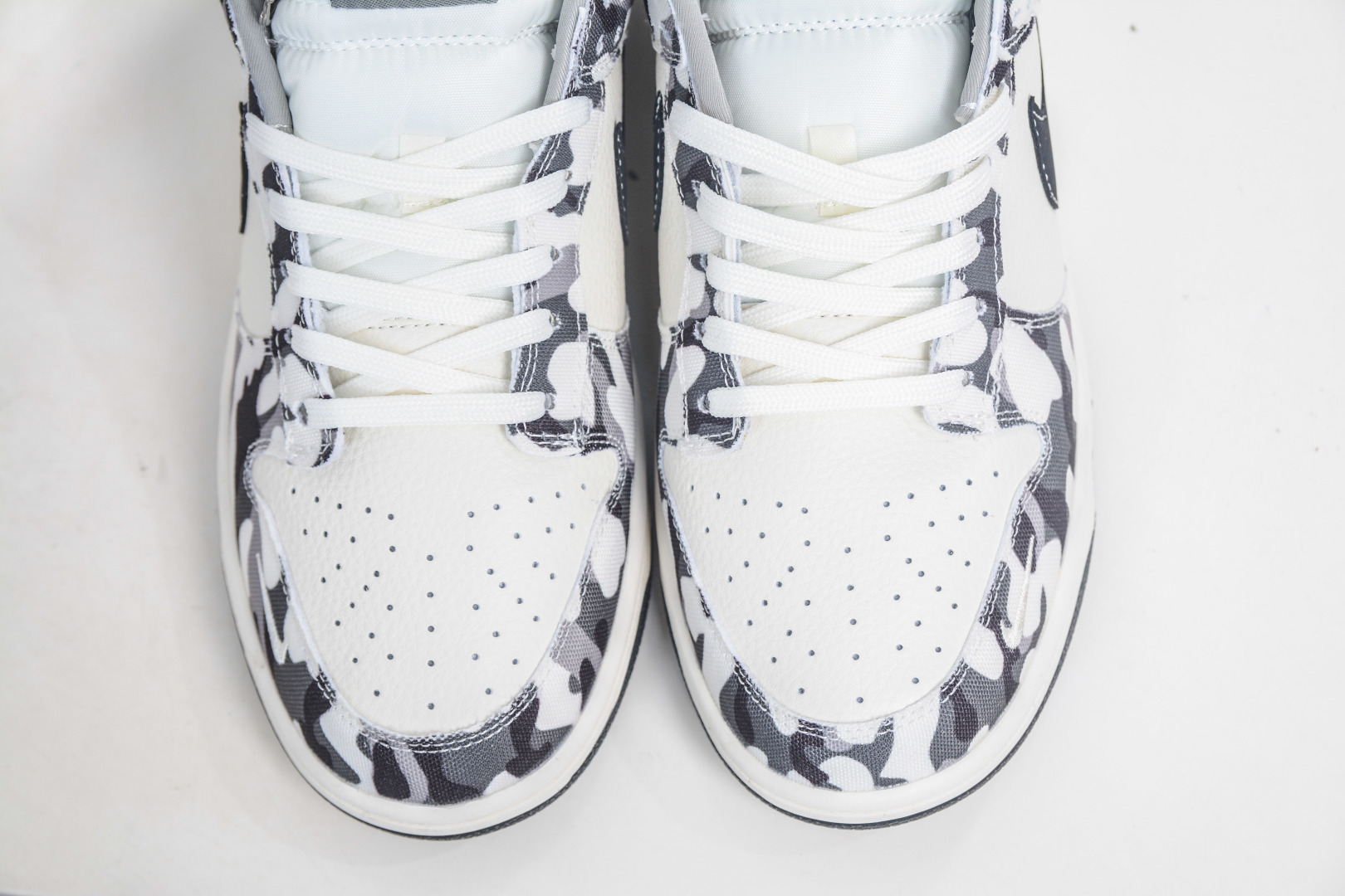 Nike SB Dunk Low x Fear of God FOG Collabo Black White Camo Sneakers 10 cmp i1757099535953 4427 0 8