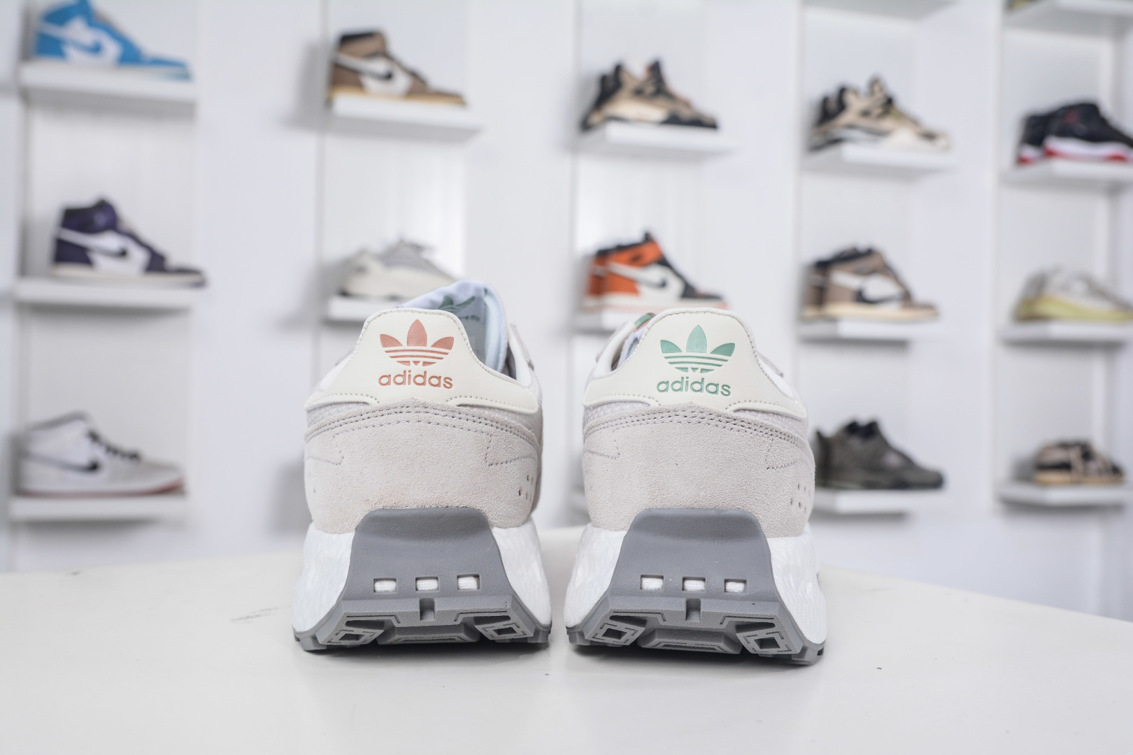 Adidas Originals Retropy E5 Boost Casual Sneakers - Racing Inspired Style 2 cmp i1757099777255 5419 0 1