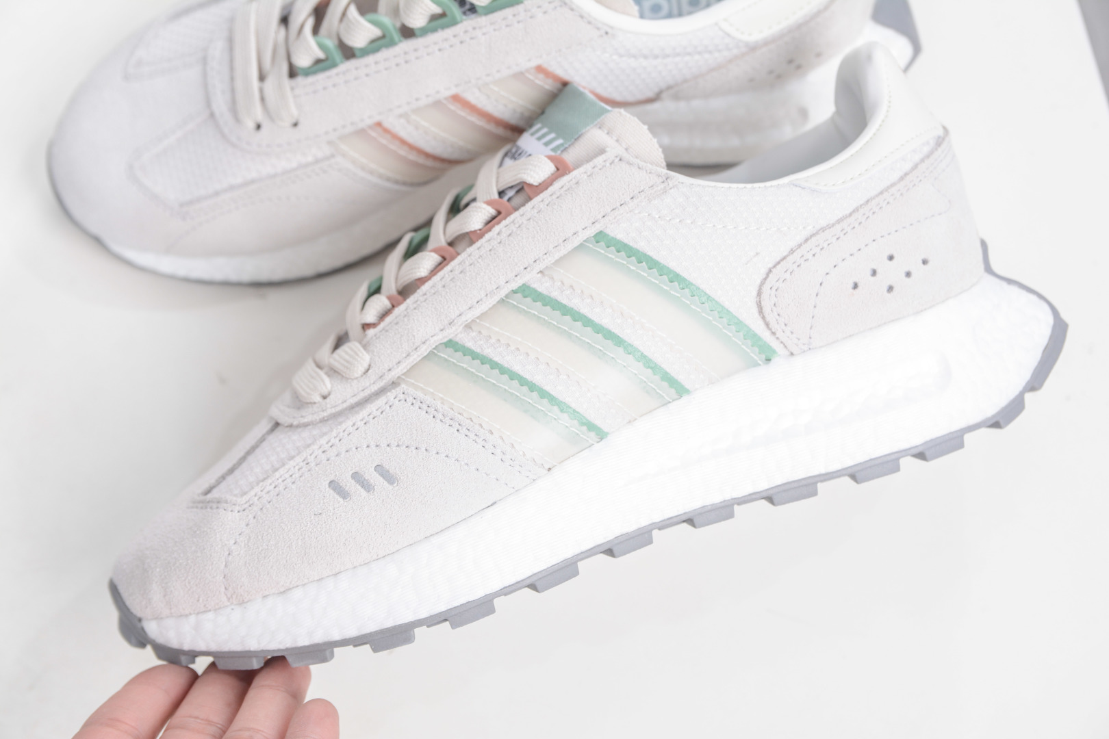 Adidas Originals Retropy E5 Boost Casual Sneakers - Racing Inspired Style 7 cmp i1757099778256 9387 0 6