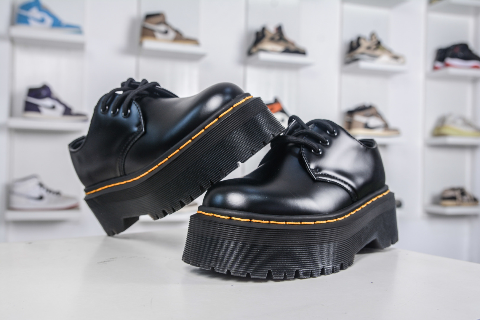 Dr. Martens 1461 Platform Oxford Shoes - Black Leather, Durable, and Stylish 5 cmp i1757099879254 795 0 3