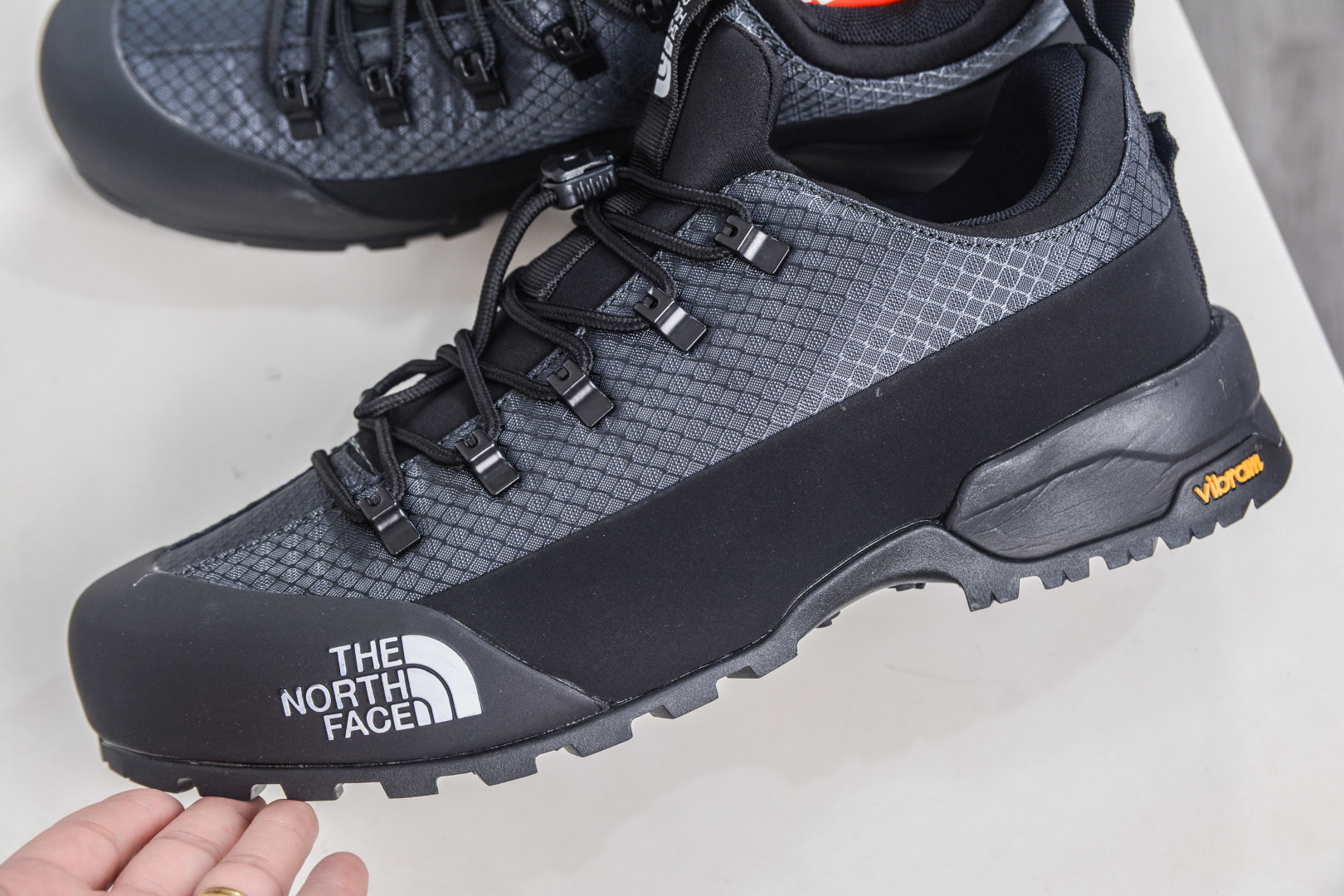 The North Face Men's Vectiv Exploris Futurelight Hiking Shoes - Excellent Traction 8 cmp i1757099984313 159 0 6