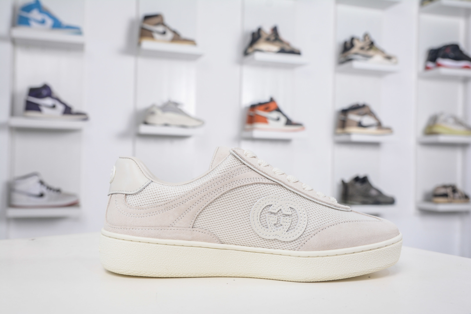 Gucci G75 Round Toe Lace-Up Sneakers in Soft Suede - Modern Charm 3 cmp i1757100129681 8895 0 2