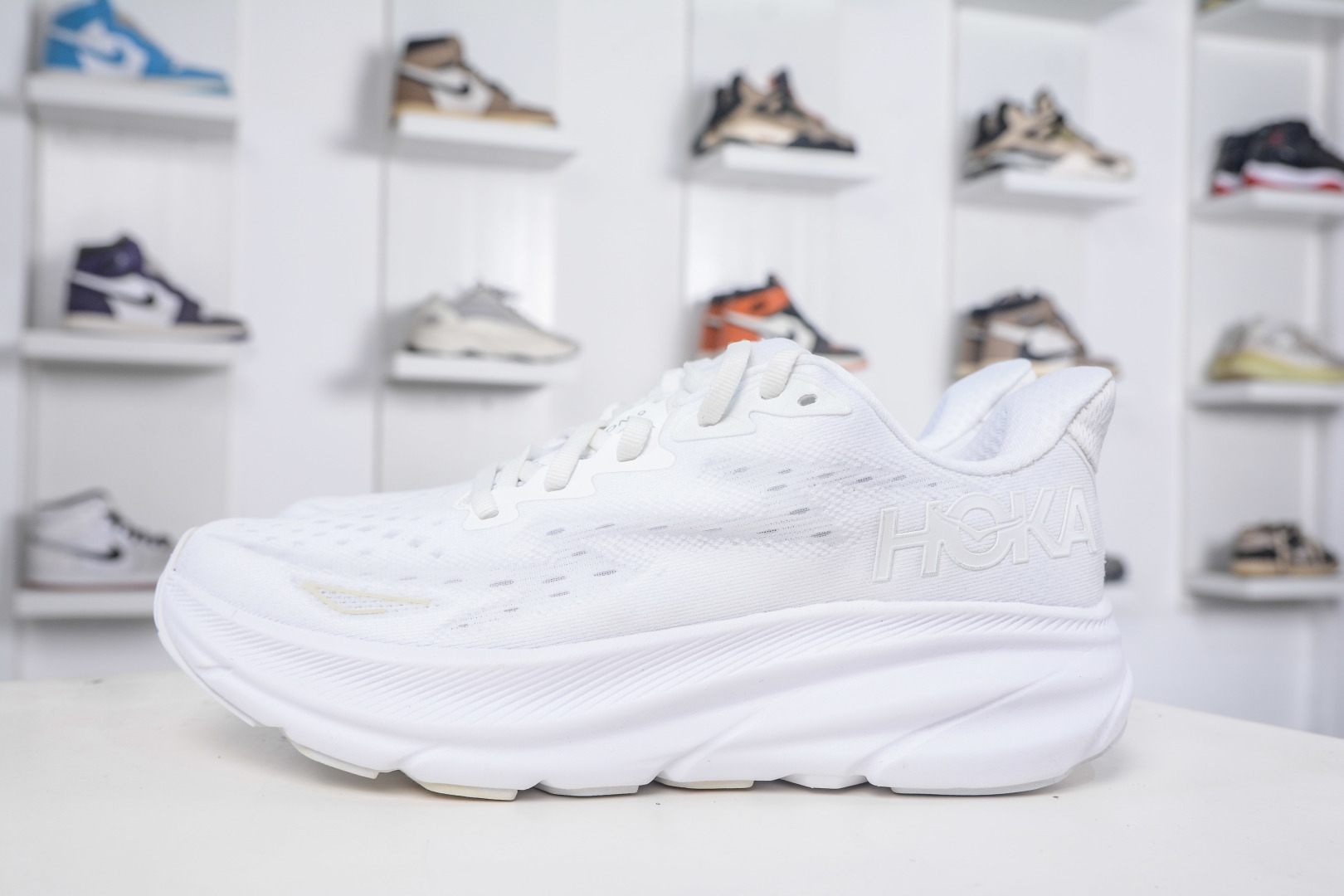 Hoka One One Clifton 9: Low, Lightweight, and Breathable Running Shoes